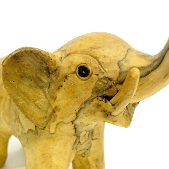 Carved Elephant Figurine Resin Marble Bone Wood Design Decor Collectable Cute - Picture 8 of 8